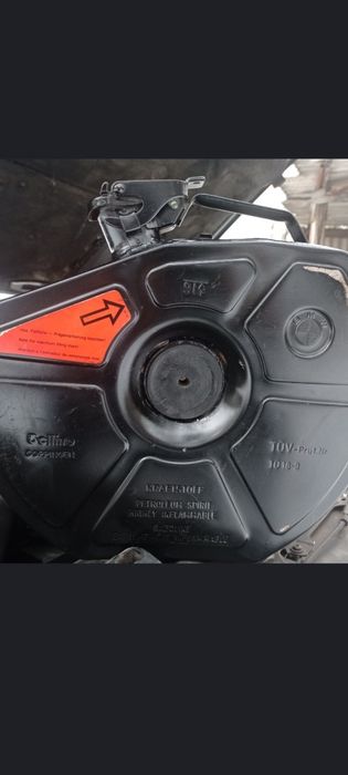 Продам запчасти на BMW е38 х5 е53