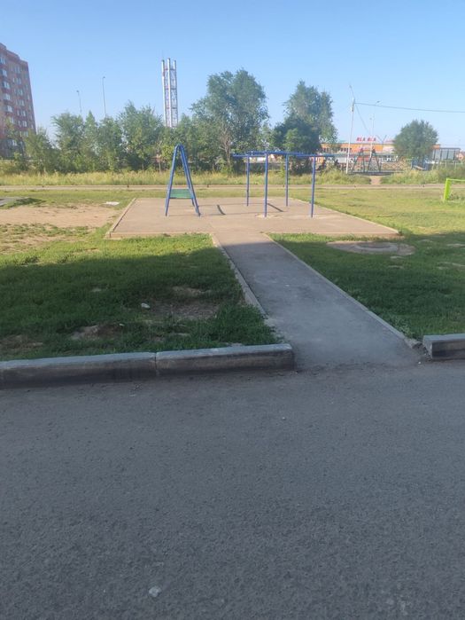 Обмен 3 ком кв на частный дом.