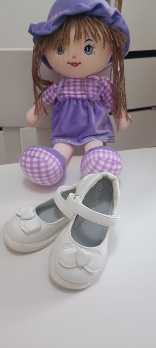 Продам сандалики раз 22