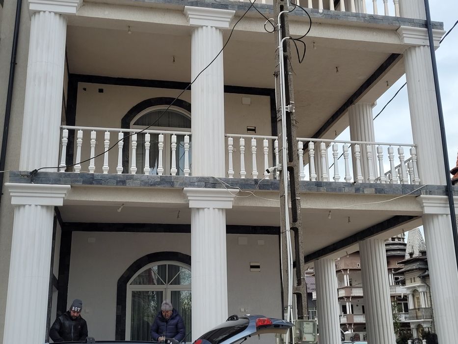 Balustrada din polimer si fier forjat