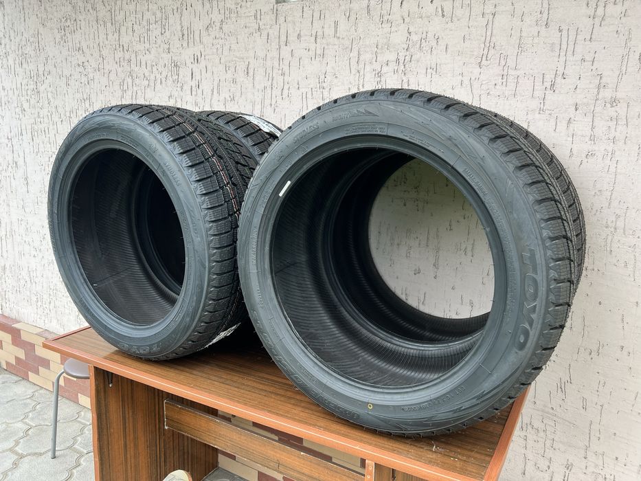 Новые зимние шины TOYO 275/45R20