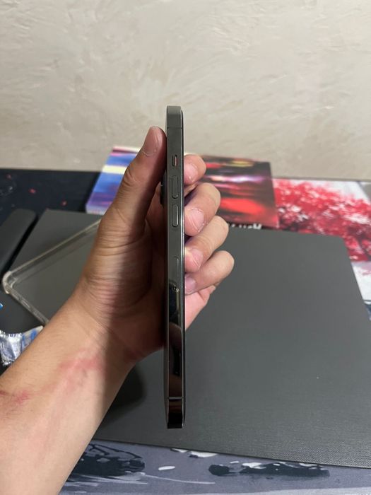 iPhone 12 Pro Max 128GB — идеальное состояние!