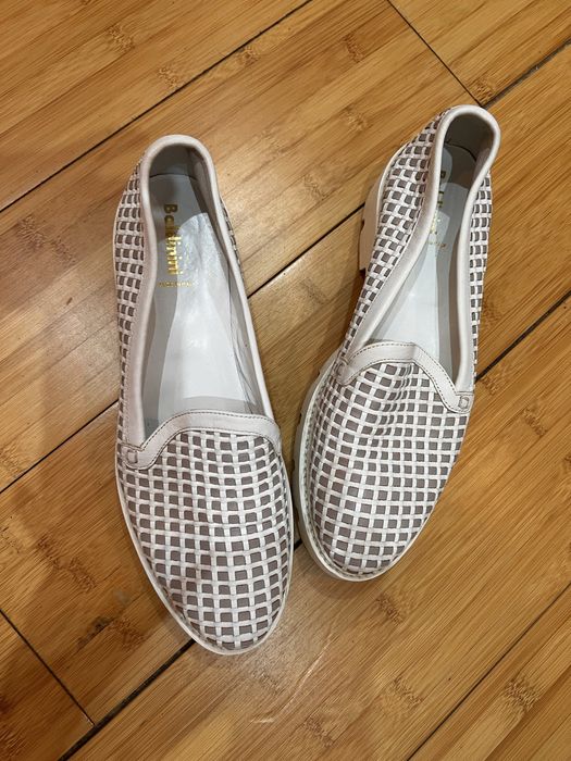 Продам женскую обувь