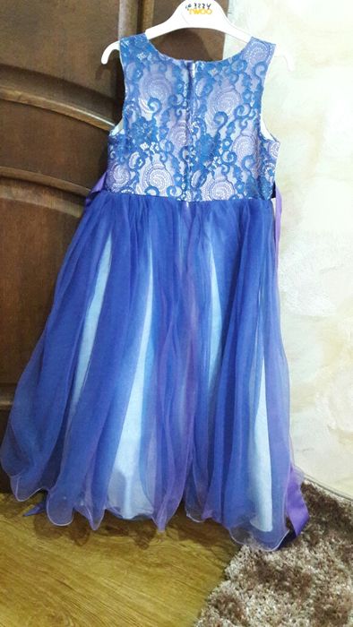 Продам детское платье