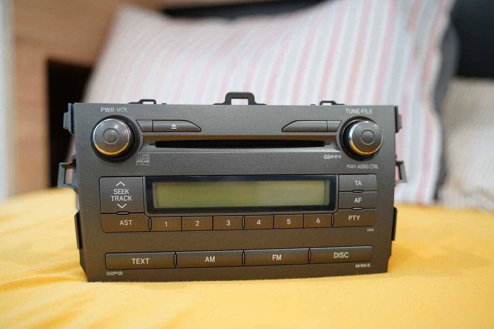 casetofon original toyota corolla E150 2007-2010