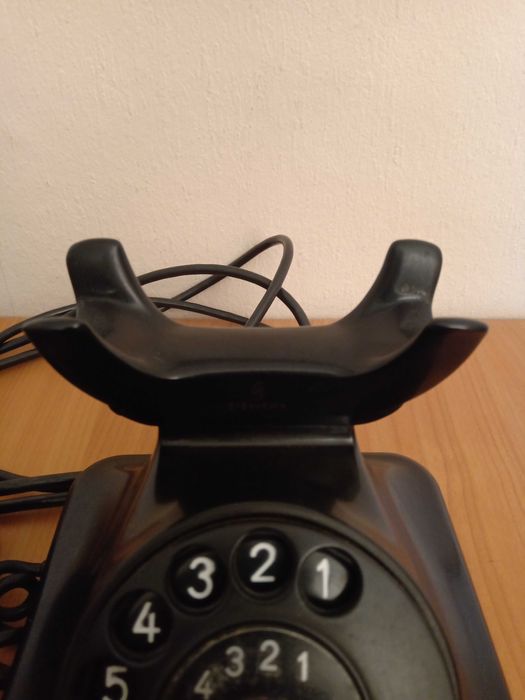 Бакелитов телефон SIEMENS