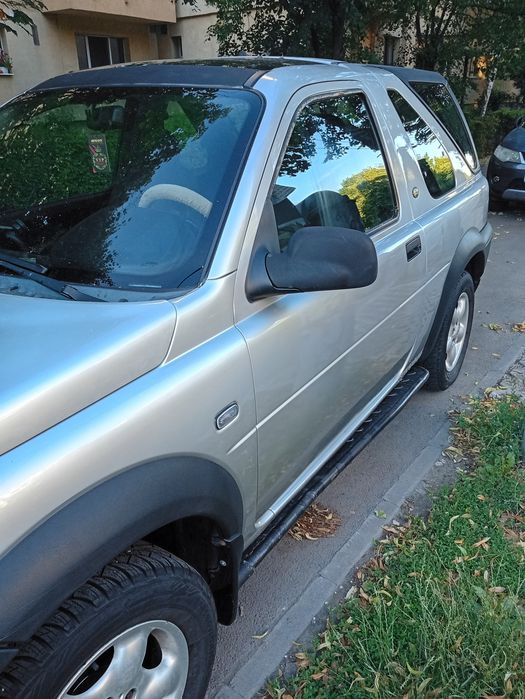 Vând Land Rover Freelander 2003