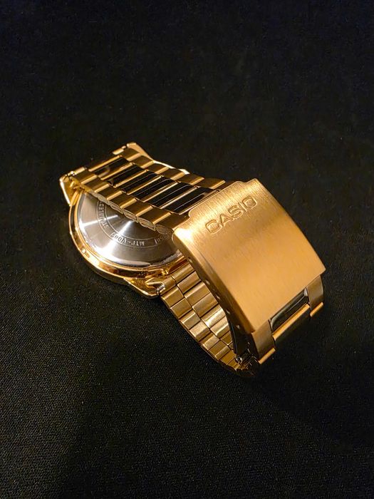 Casio / MTP-VD01G-1B