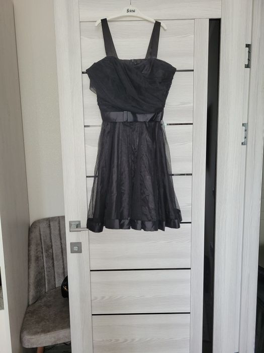 Продам платья вечерние