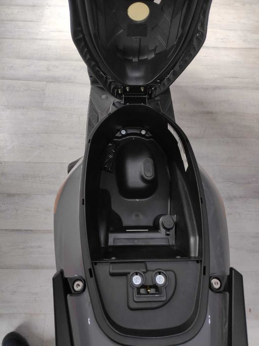 Scuter SYM JET4 RX 50cc! Permis B sau AM. Rate !