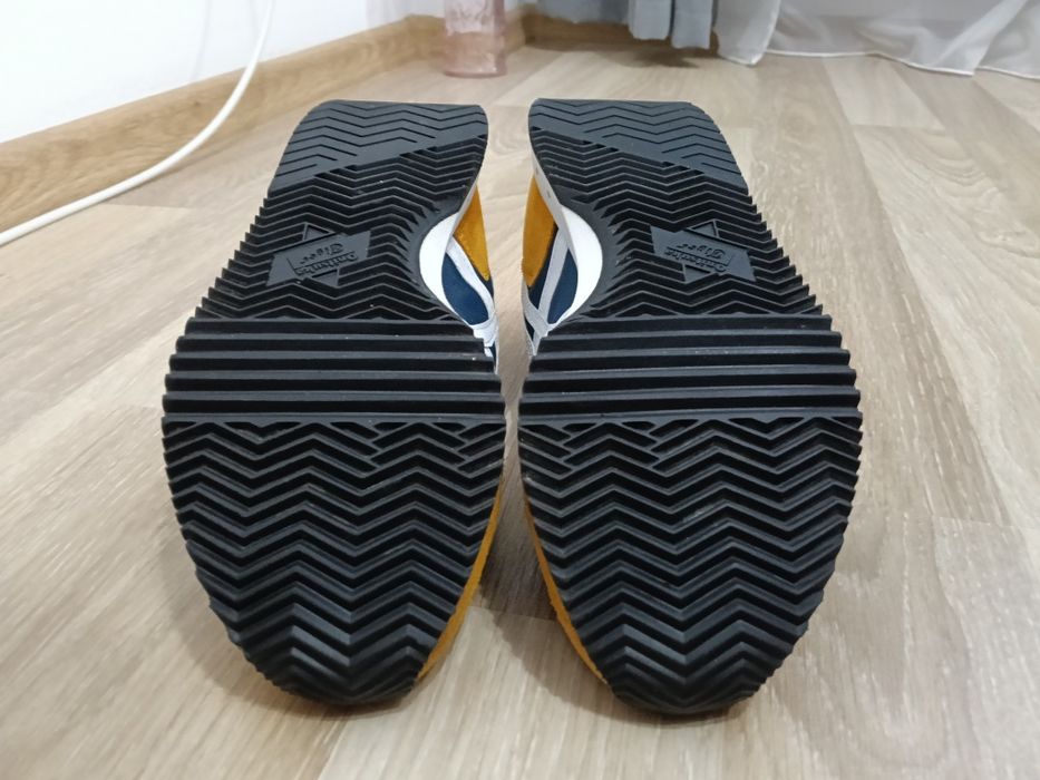 Adidași Asics Tiger Onitsuka mărimea 39,5