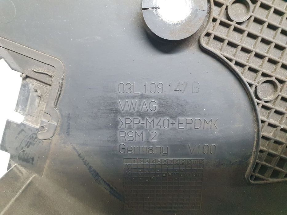 Capac distributie 03L109147b 2.0 tdi CFG Volkswagen Passat B7 (2010 - 2015)