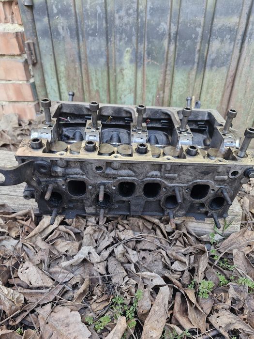 Глава за Голф 4  1.9 131