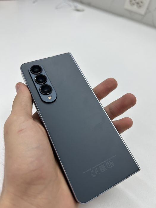 Samsung Z Fols 4