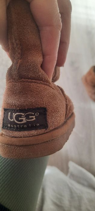 Продам зимний угги