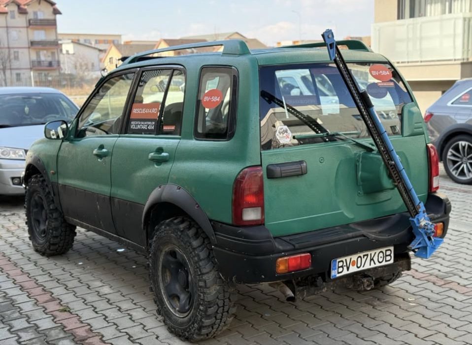 Vand/Schimb suzuki grand vitara 2.0 RF !