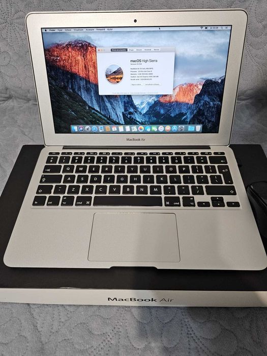 MacBook Air 11” – Intel i5-4GB Ram-Ssd 128Gb