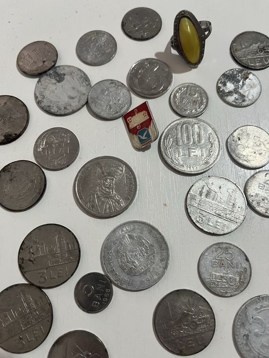 Bani foarte vechi romanesti straini