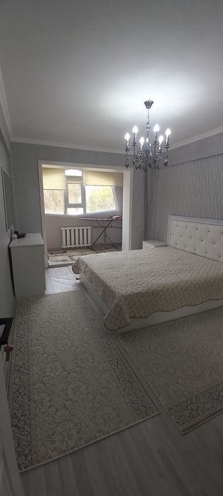 Продам 4× комнатную квартиру