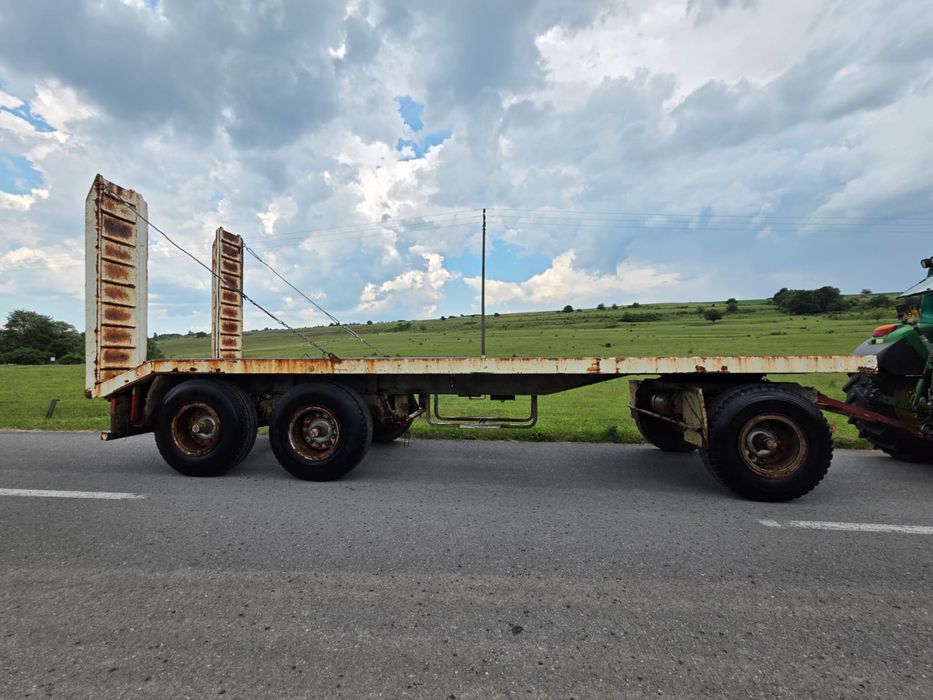 Platforma de baloti trailer utilaje rampe 8 m
