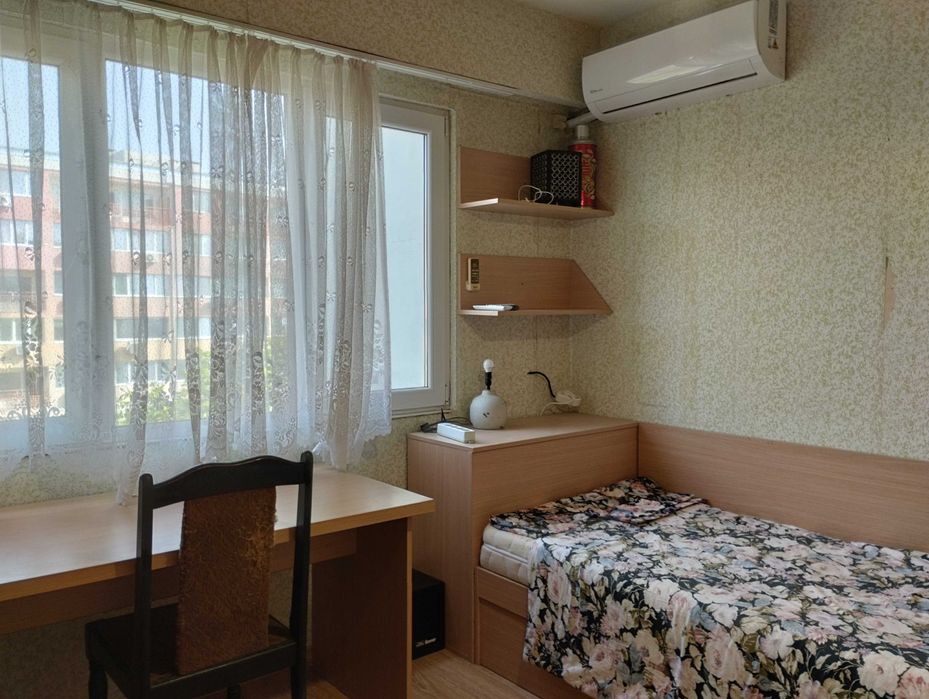 Дава се под наем Тристаен апартамент в Варна, Базар Левски - 70 кв.м за 428.91 € - Снимка #2