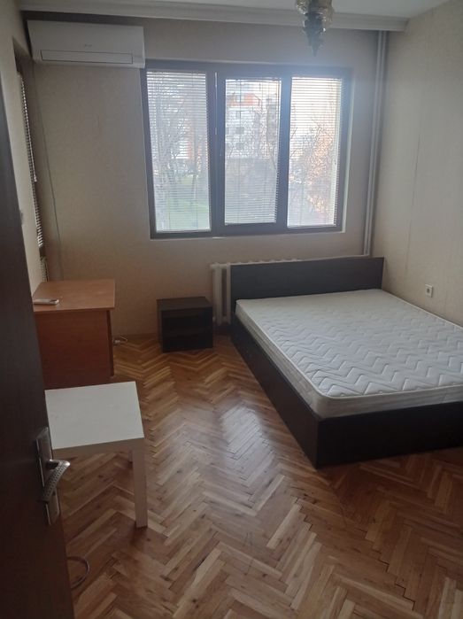 Дава се под наем Четиристаен апартамент в София, НПЗ Дианабад - 130 кв.м за 255 € - Снимка #2