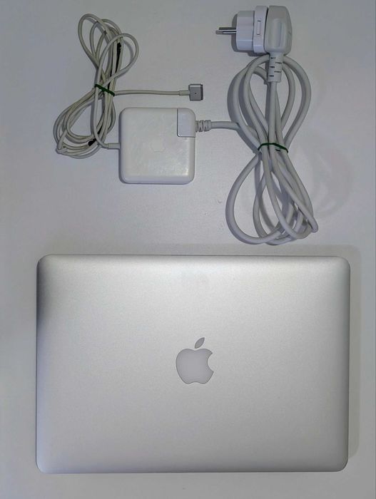 MacBook Pro 13 Retina | i7 | 500GB SSD | Dual Boot (Win + Mac)