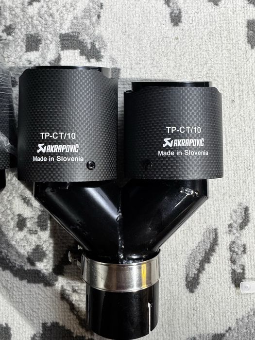 Насадки на глушитель AKRAPOVIC