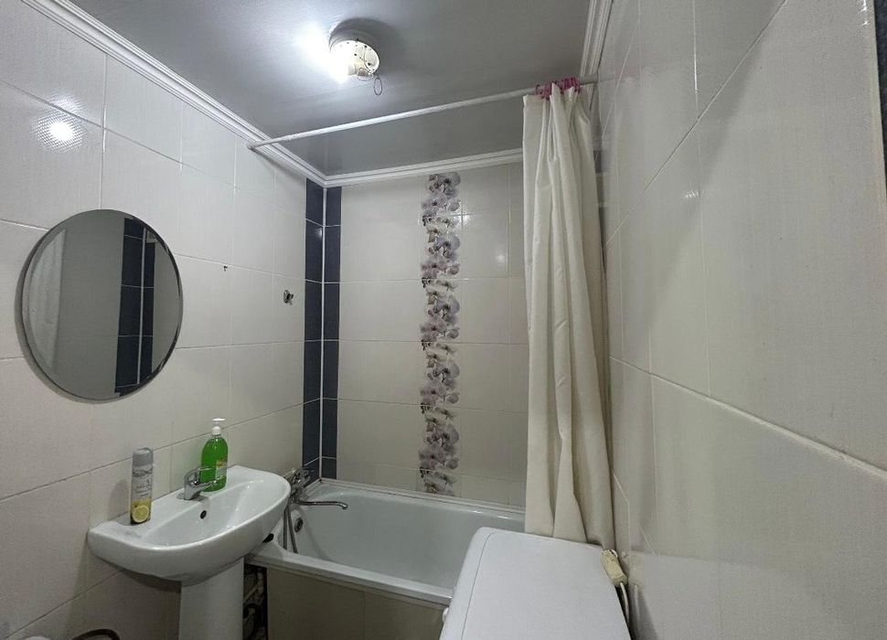 Посуточно квартиру центр Абая