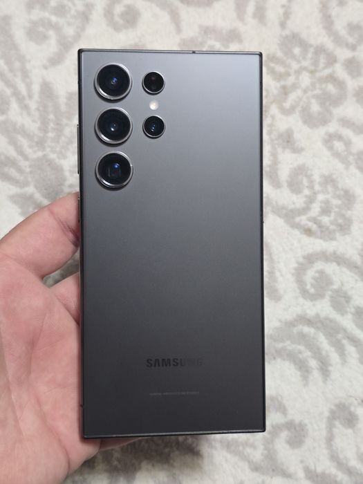 Samsung galaxy S24 ultra    12/256