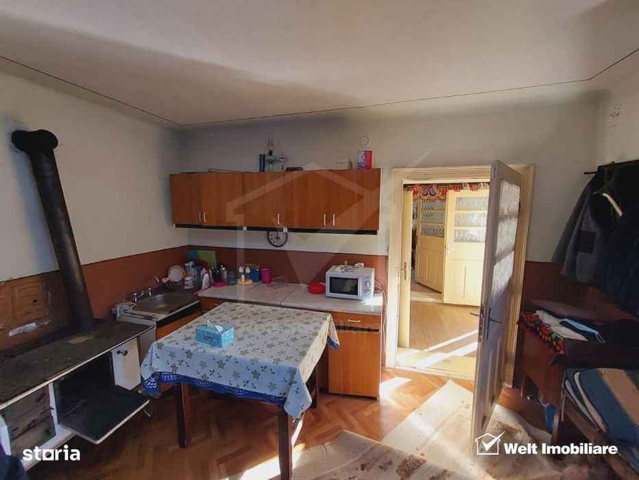Casa tip duplex cu gradina si anexe, teren, 800 mp, Belis