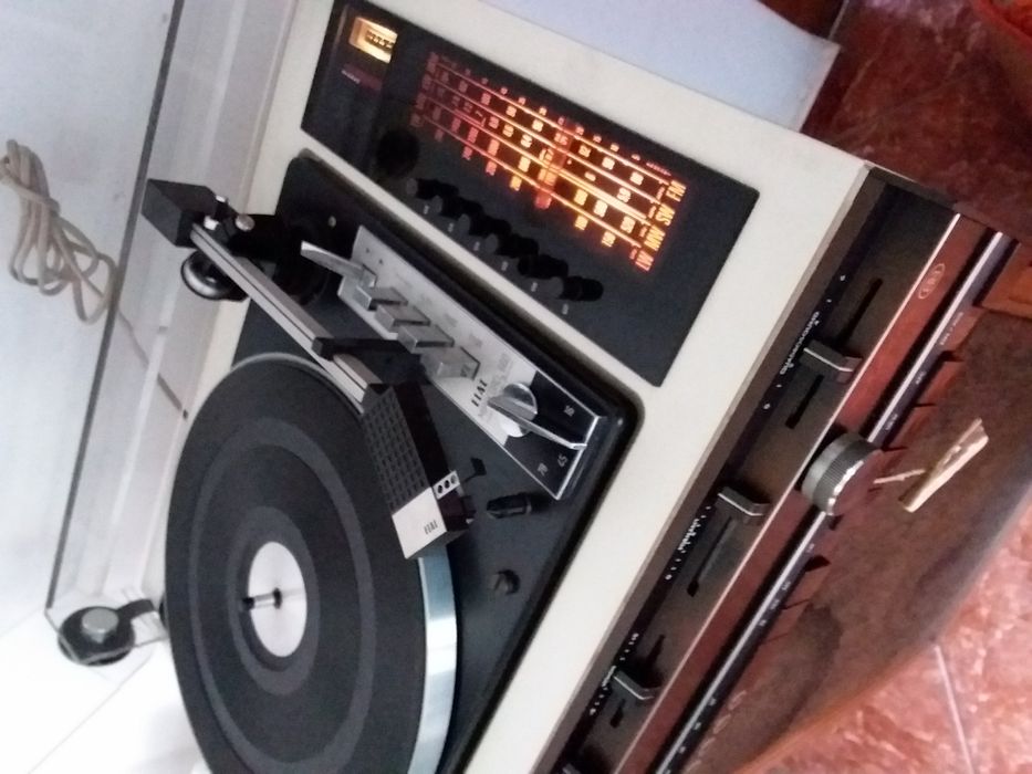 Combina audio cu radio si pickupk-upvintigi