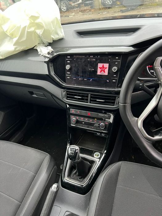 Dezmembrez / Dezmembrari / Piese Volkswagen T-Cross 2021