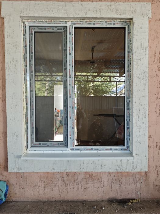 Окна, балконы, витражи