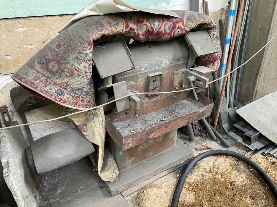 Eл.мотор, редуктор, шмиргел, въртящи маси и други