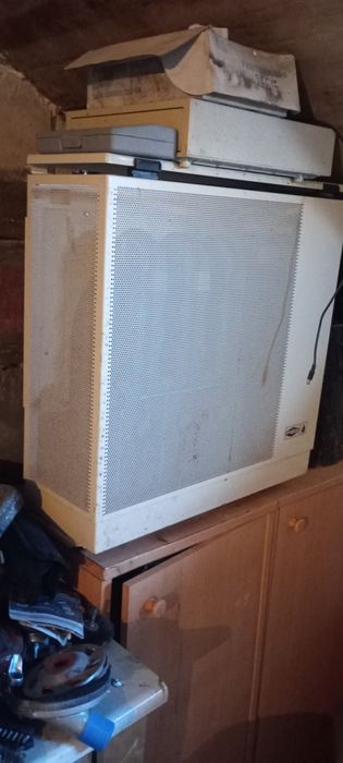 Vând șemineu,soba,convertor