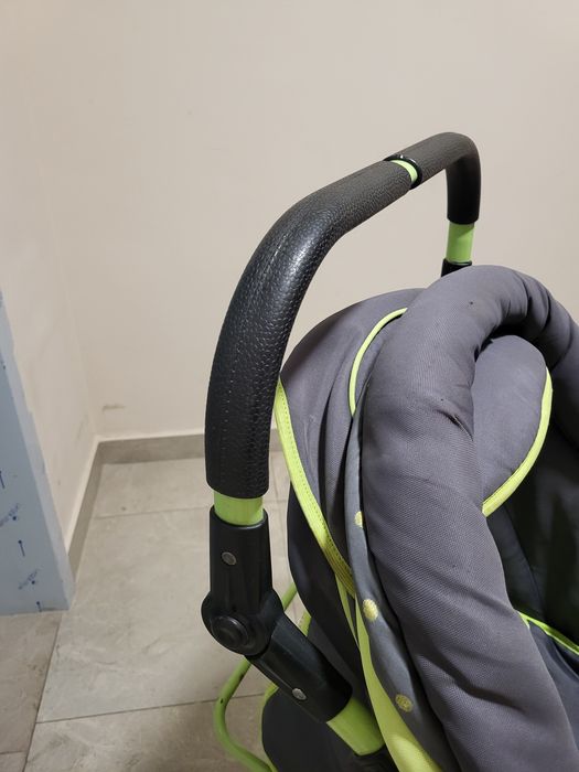 Детская коляска большая