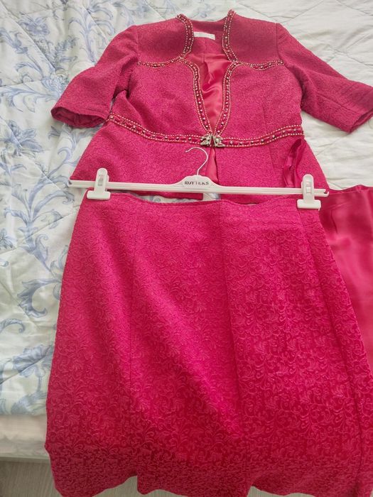 Костюм  женский  тройка