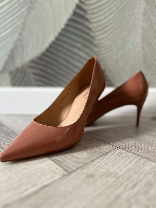 Продаю туфельки по хорошей цене