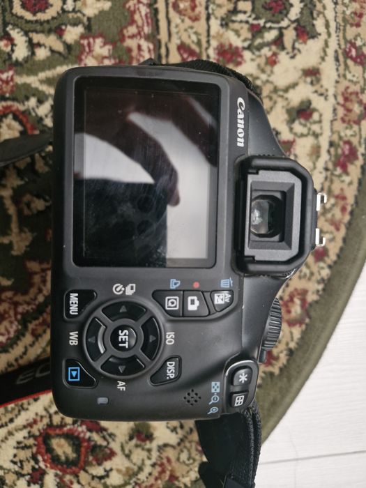 Камера Canon 1100D