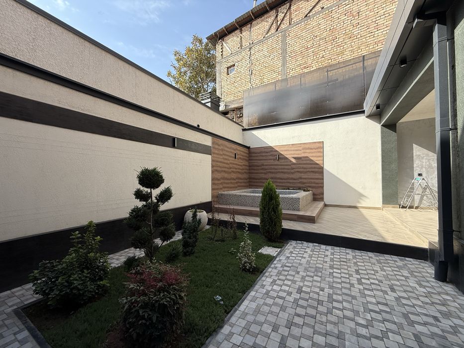 Продажа участка с обстановокой Циолковская 2,6 сотки с двумя дворикоми