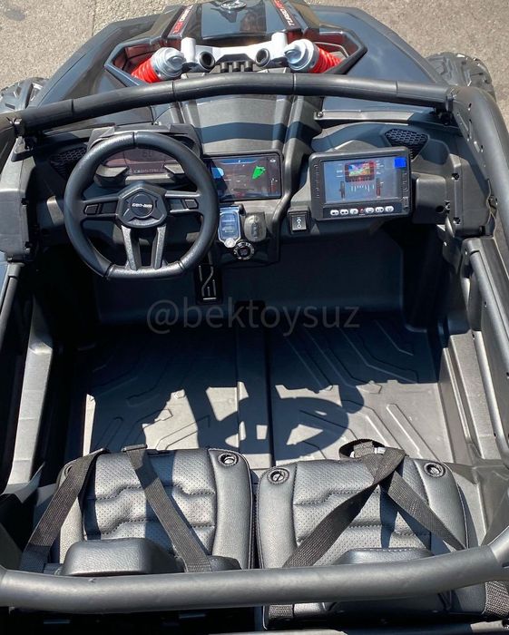 Детская машина BRP CAN-AM Maverick 4х4 внедорожник 2 местный до 100 кг