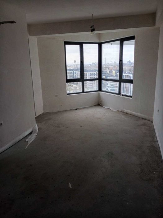 Тристаен апартамент, Пещерско шосе 90кв.м.