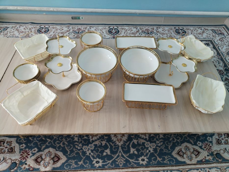 Набор посуды  сервиз