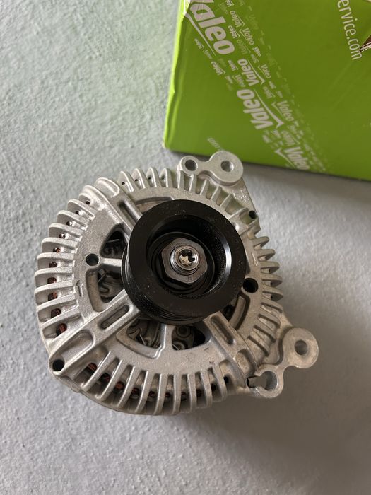 Vand alternator Valeo nou touareg 3.0 CASA