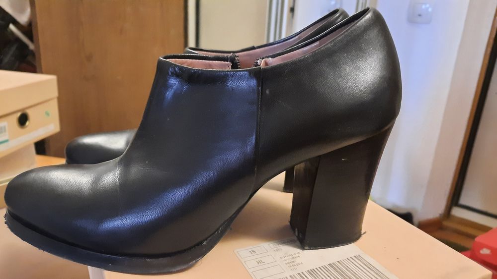 Продам ботильоны