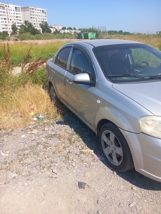 Vand Chevrolet Aveo pentru dezmembrat