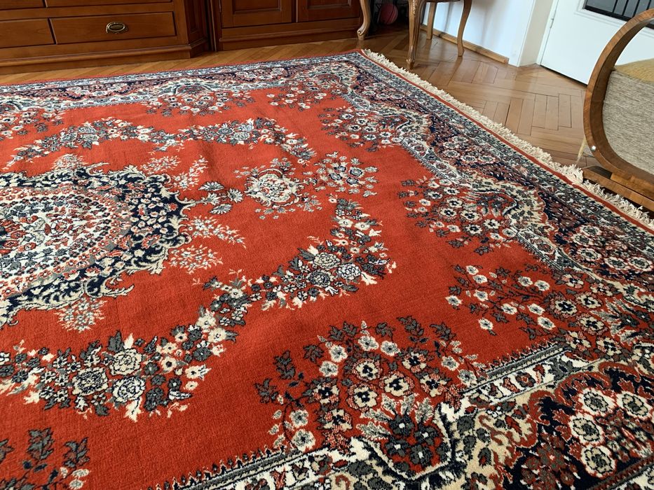 Covor plusat din lana, romanesc, nou, cu eticheta