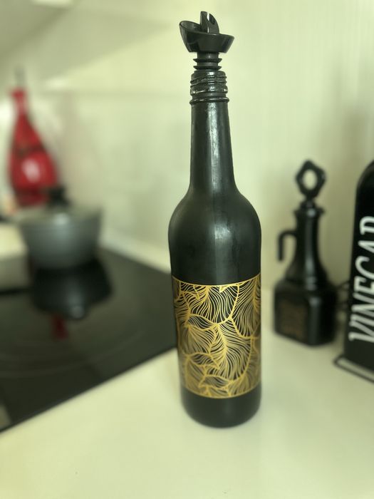 Интерьерная бутылка для масла
