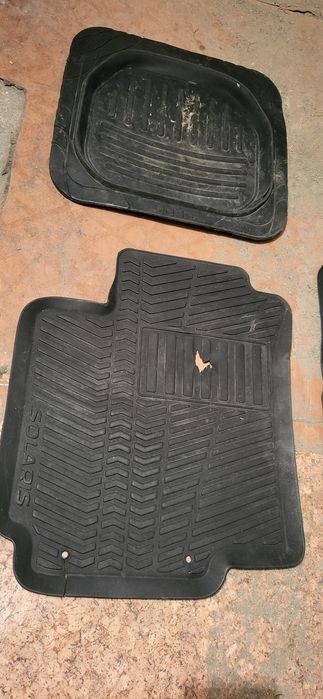 Коврик резиновый автомобильный